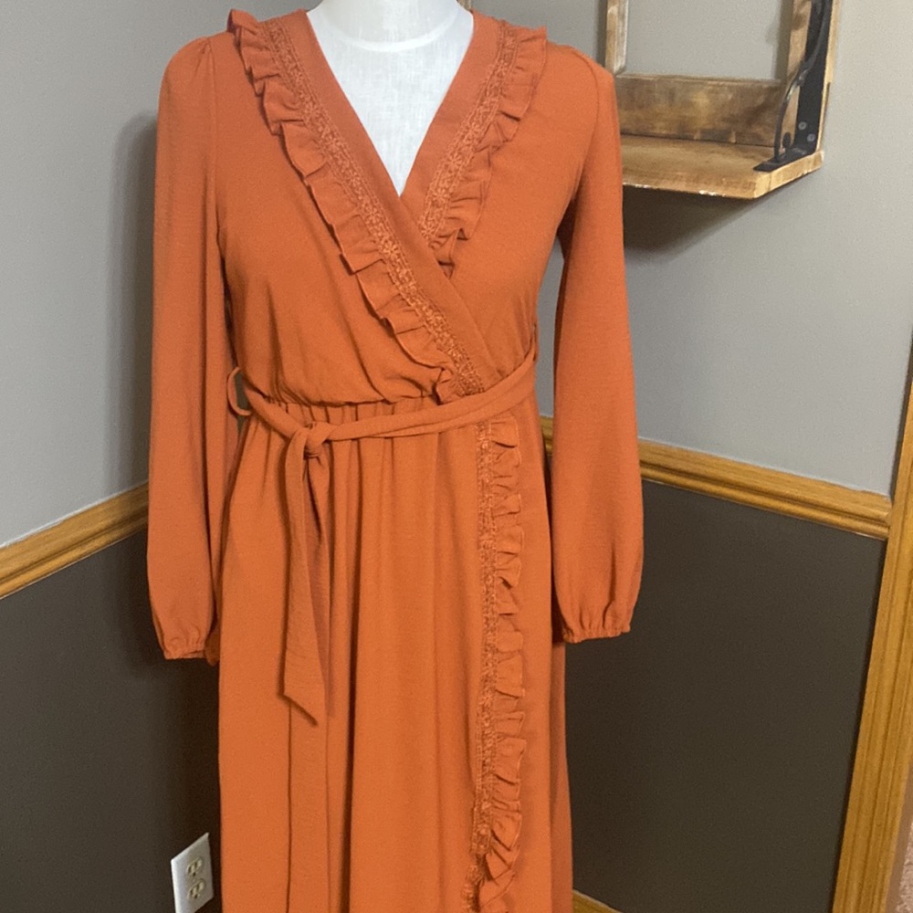 Simplee burnt orange v neck ruffle wrap long sleeve dress size small - Picture 5 of 11